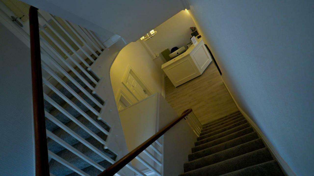 ホテル Carmel House ランディドノー エクステリア 写真